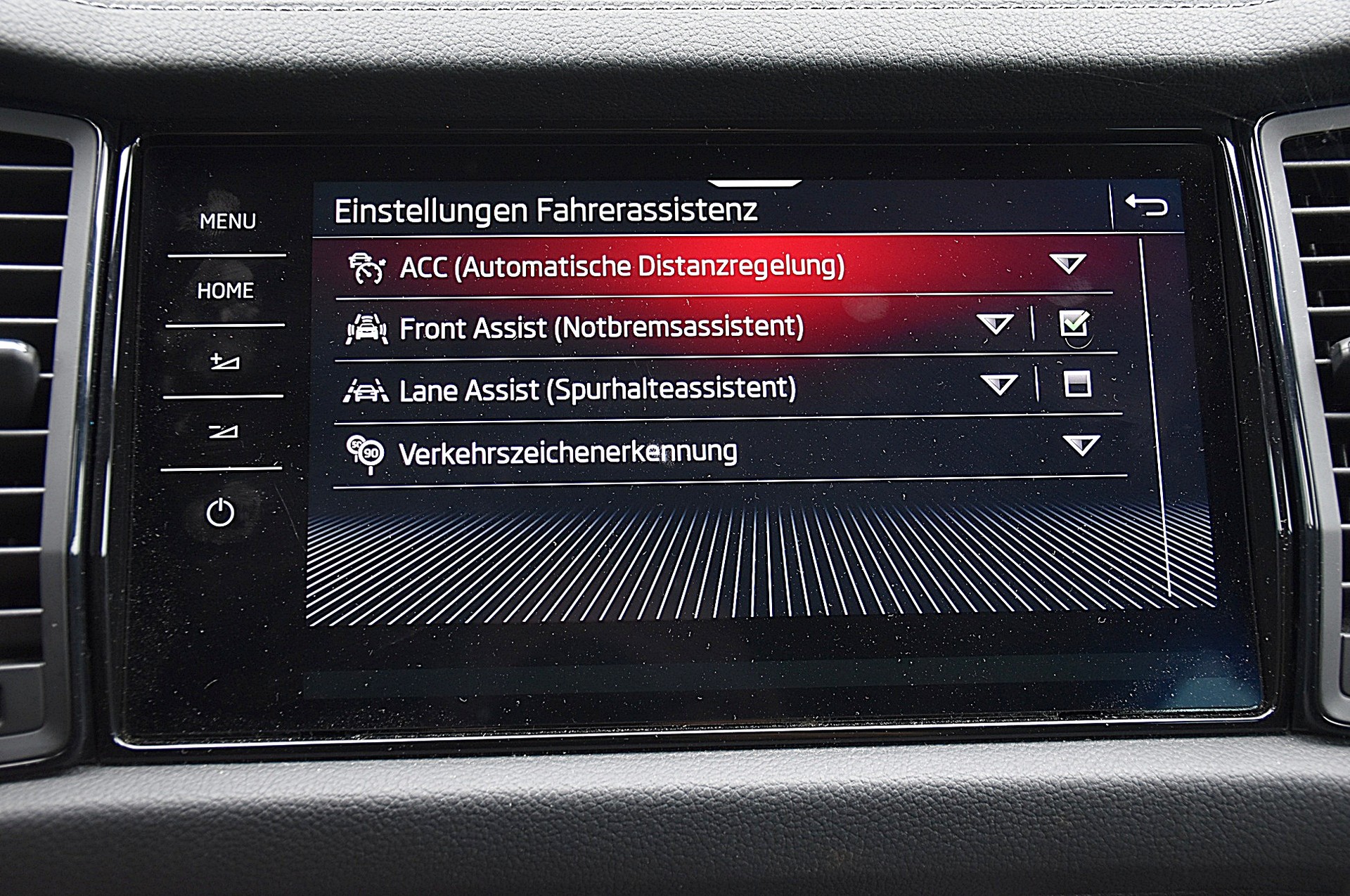 SKODA Kodiaq 2.0 TSI 4x4 SportLine-image-14