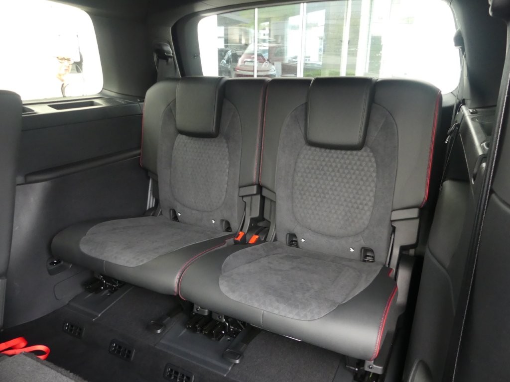 VW ID.Buzz LWB GTX 4 Motion-image-14