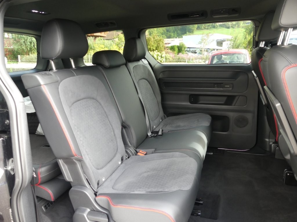 VW ID.Buzz LWB GTX 4 Motion-image-13