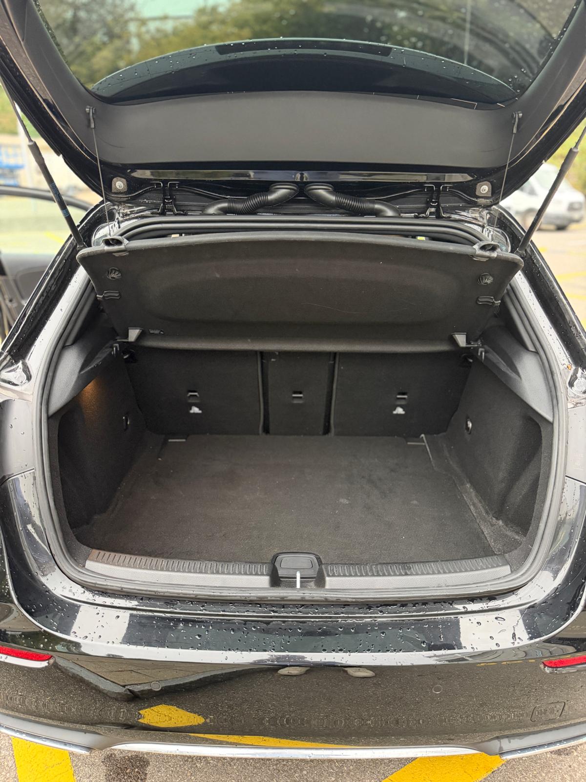 MERCEDES-BENZ A 200 AMG Line-image-4