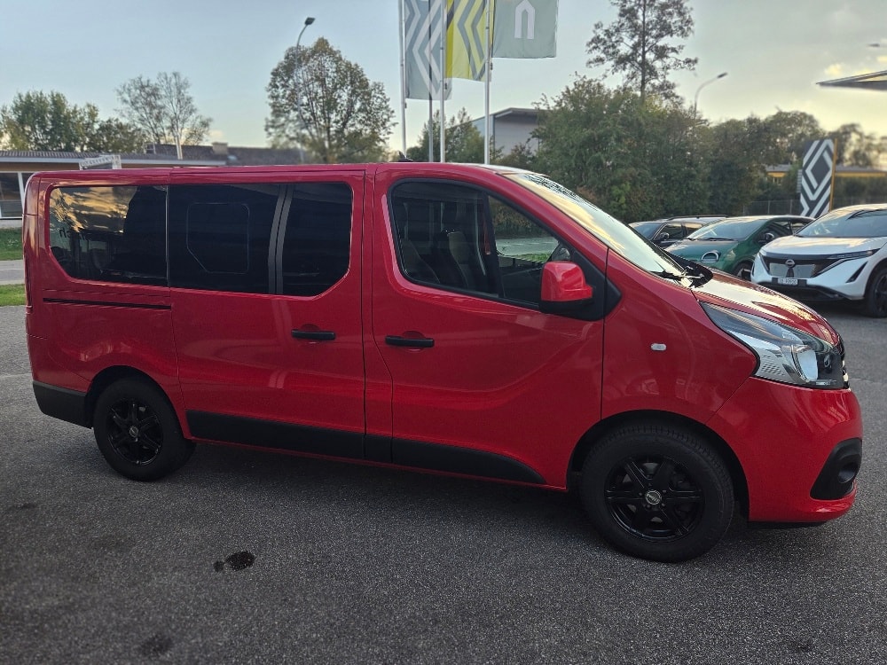 RENAULT Trafic ENERGY dCi 140 Passenger Dynamique-image-5