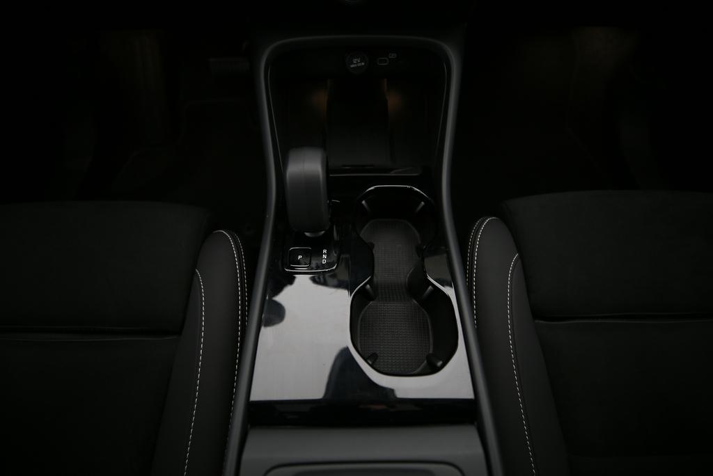 VOLVO EX40 Twin Performance Ultra AWD-image-12