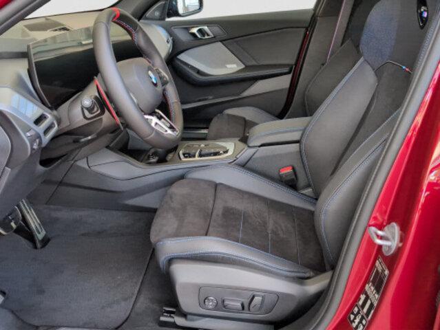 BMW 1er Reihe F70 M135i xDrive-image-7
