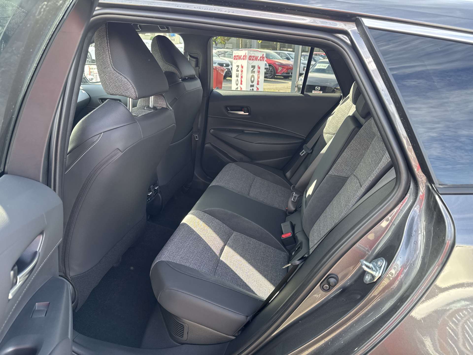 TOYOTA Corolla Touring Sports 2.0 HSD Teamplayer e-CVT Automat-image-6