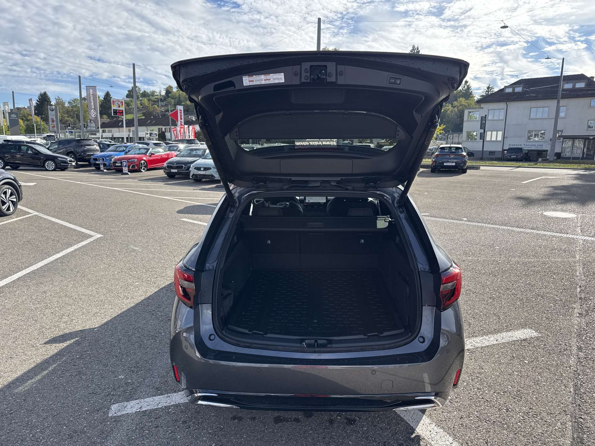 TOYOTA Corolla Touring Sports 2.0 HSD Teamplayer e-CVT Automat-image-7
