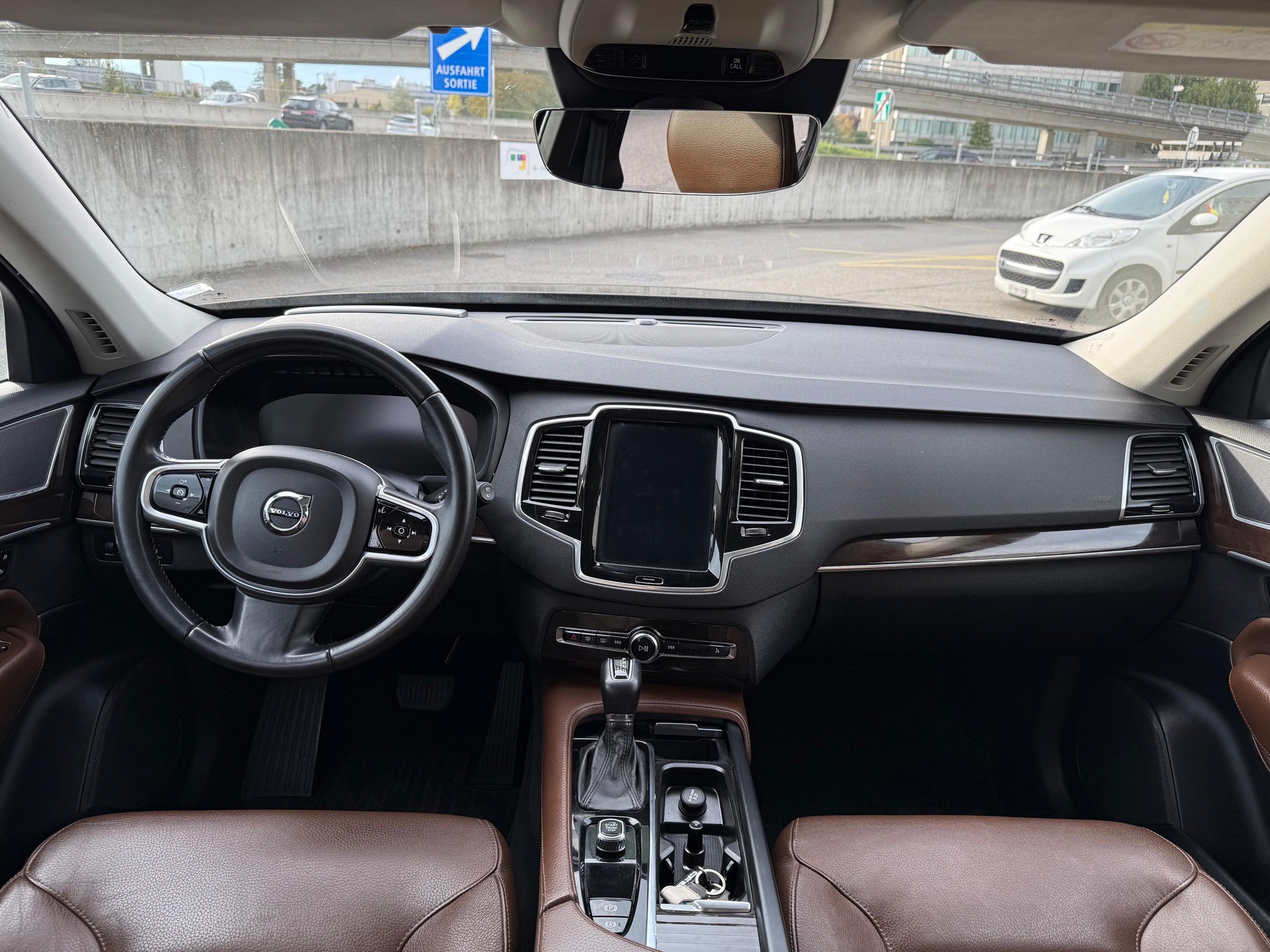 VOLVO XC90 D5 AWD Inscription Geartronic-image-6