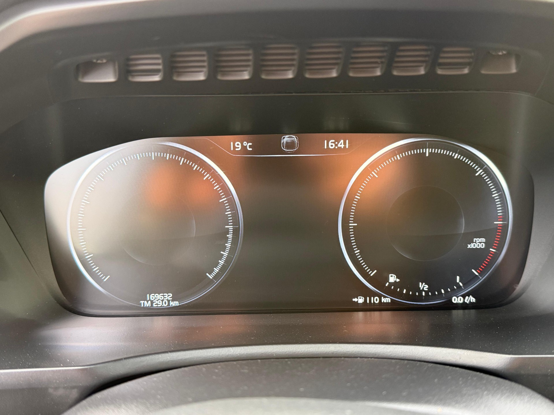 VOLVO XC90 D5 AWD Inscription Geartronic-image-8