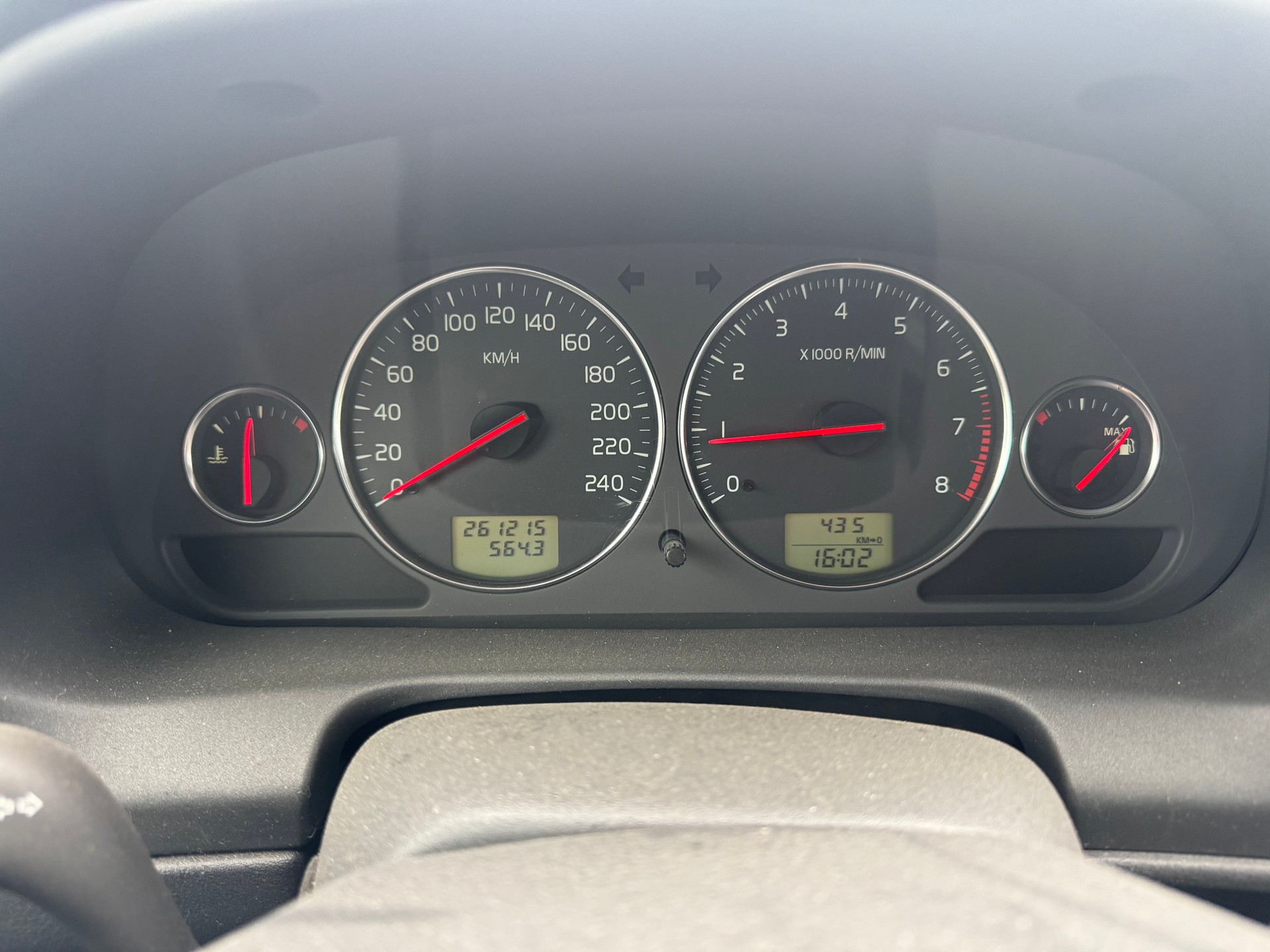 VOLVO V40 2.0T Special/Dynamic Edition-image-6