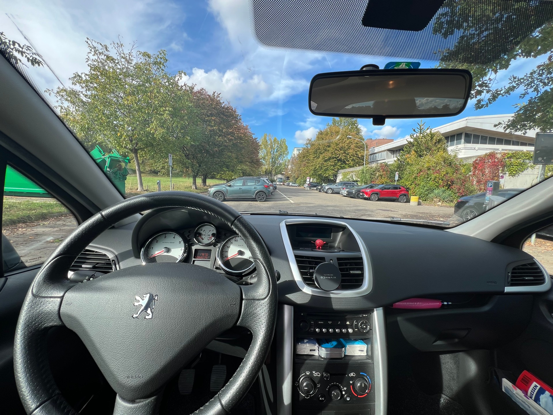 PEUGEOT 1.4 16V 95 Active-image-3