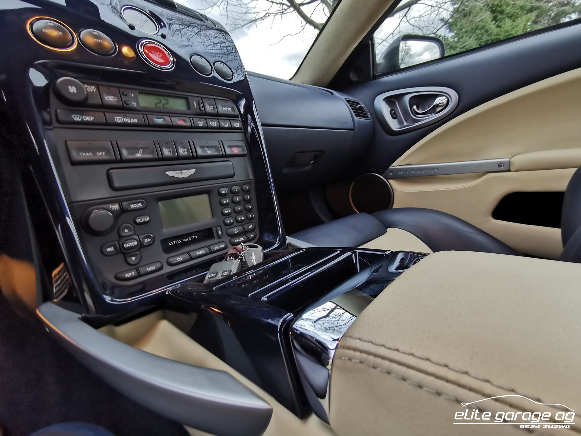ASTON MARTIN Vanquish V12 5.9-48-image-14