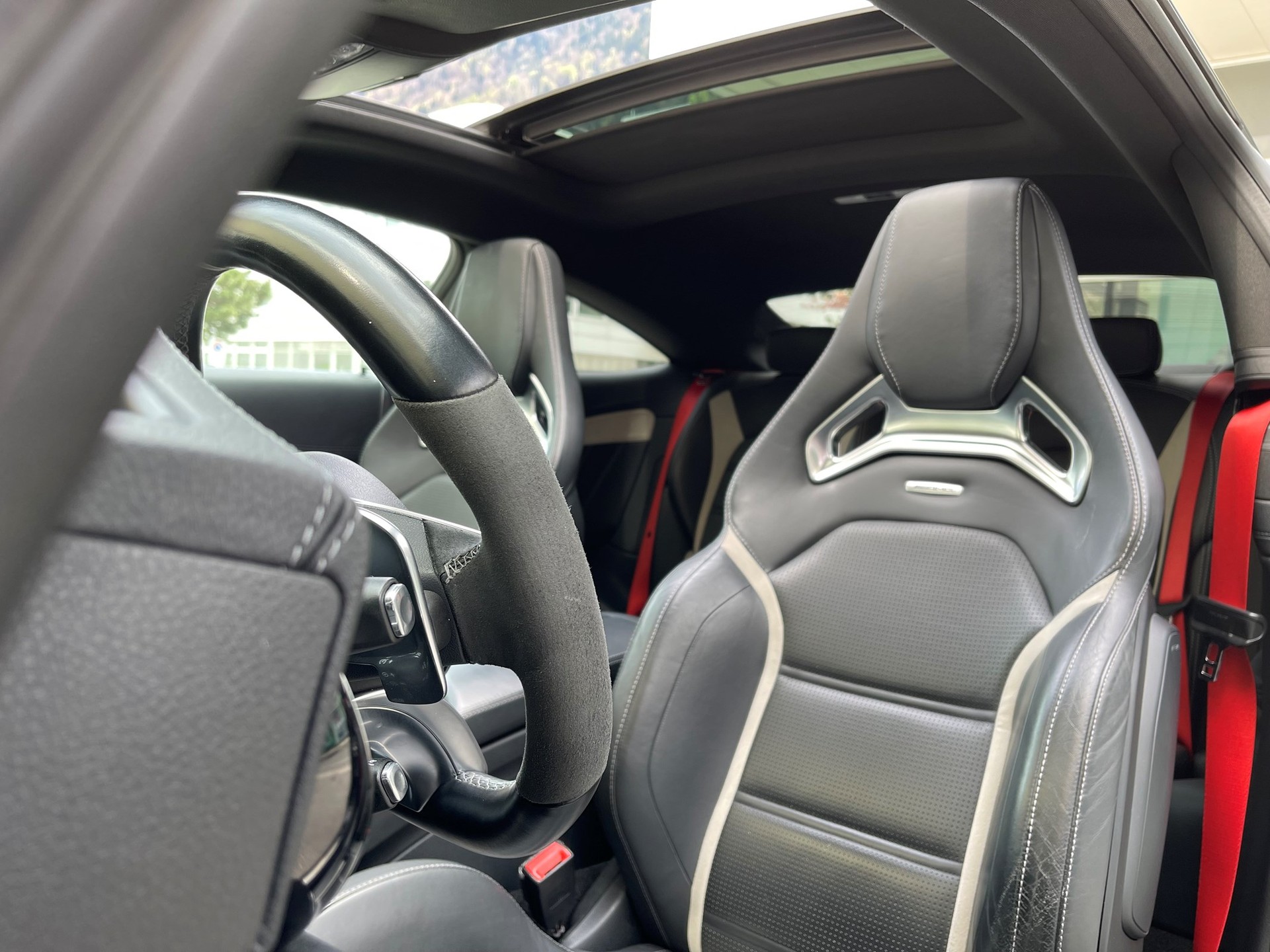 MERCEDES-BENZ C 63 S AMG Speedshift-image-12