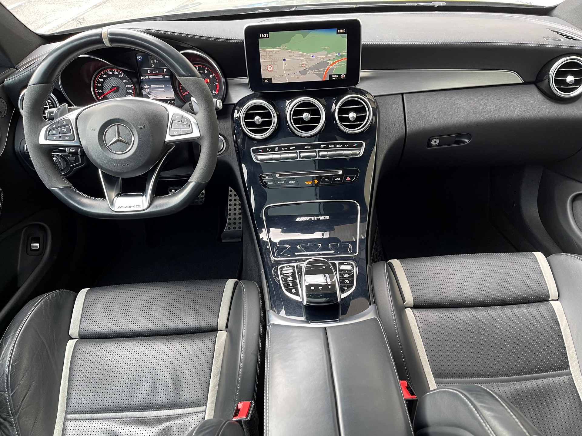 MERCEDES-BENZ C 63 S AMG Speedshift-image-10