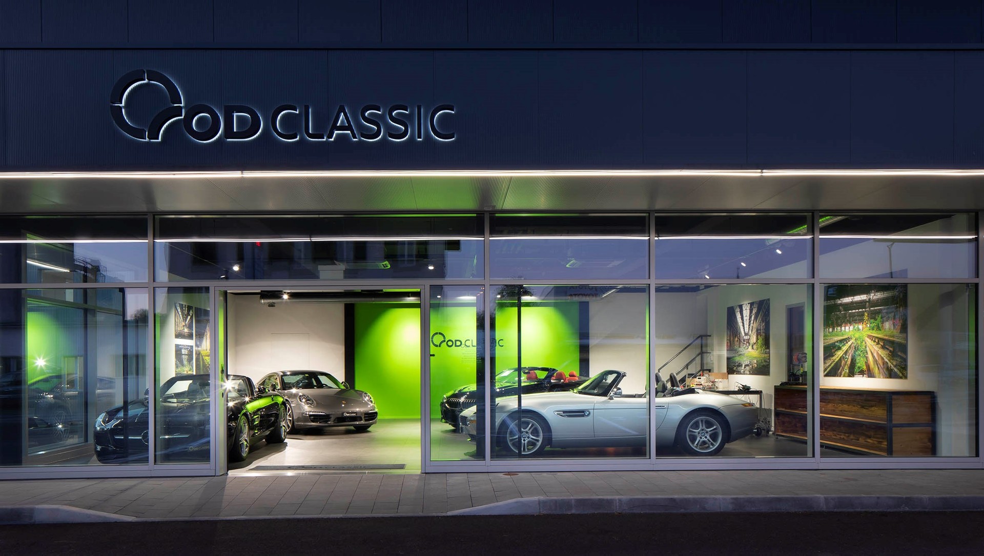 BMW Z8 Roadster-image-24