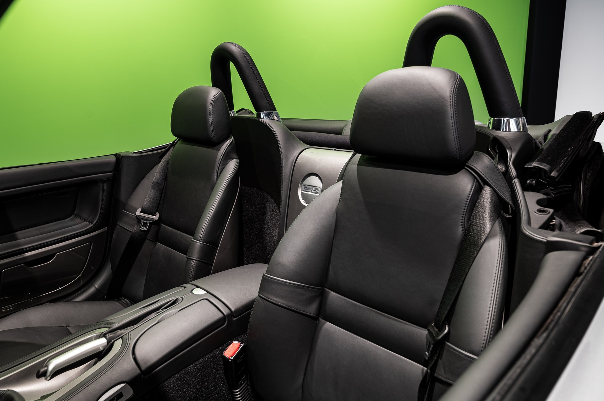 BMW Z8 Roadster-image-7