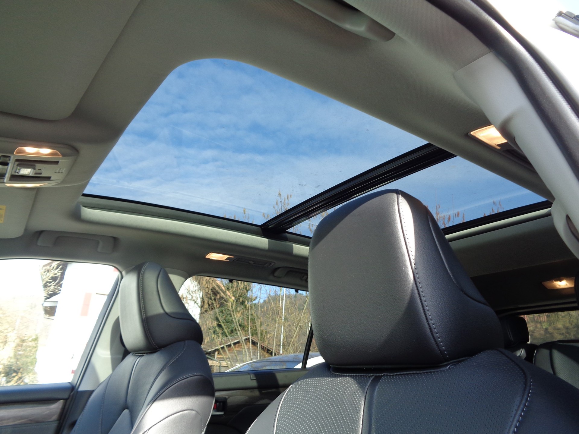 TOYOTA Highlander 2.5 HSD Premium e-CVT-image-7