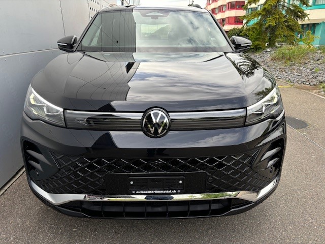 VW Tiguan 2.0 TDI SCR R-Line 4Motion DSG-image-2