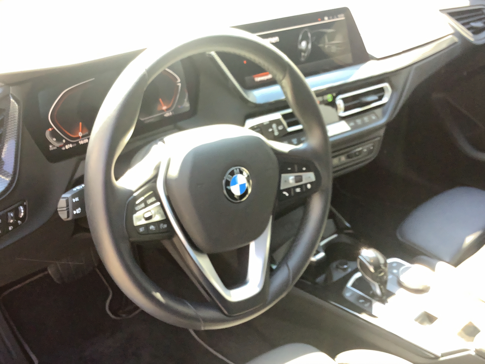 BMW 120d xDrive Steptronic Sport Line-image-8