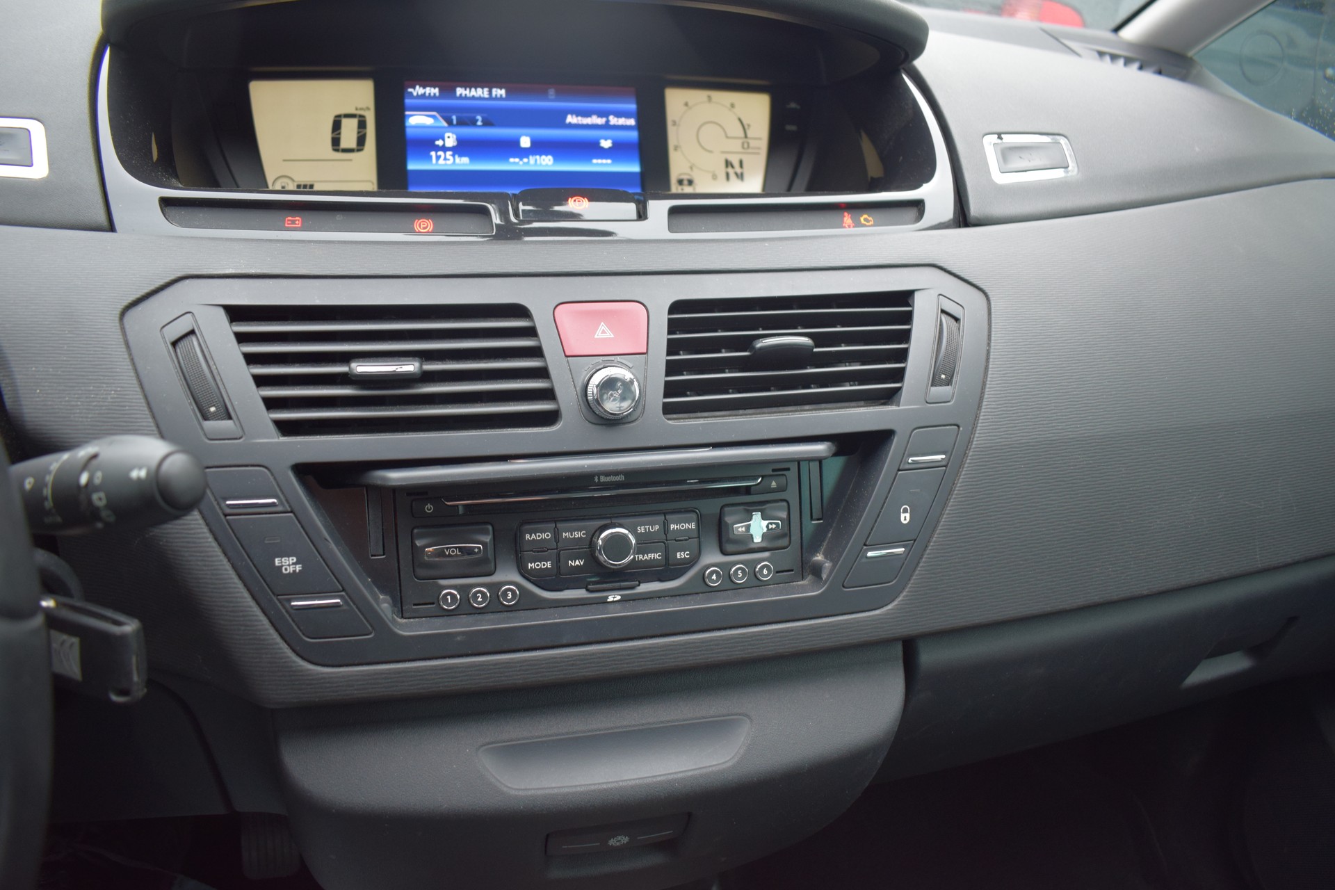 CITROEN C4 Picasso 1.6i 16V THP Exclusive BMP6-image-7