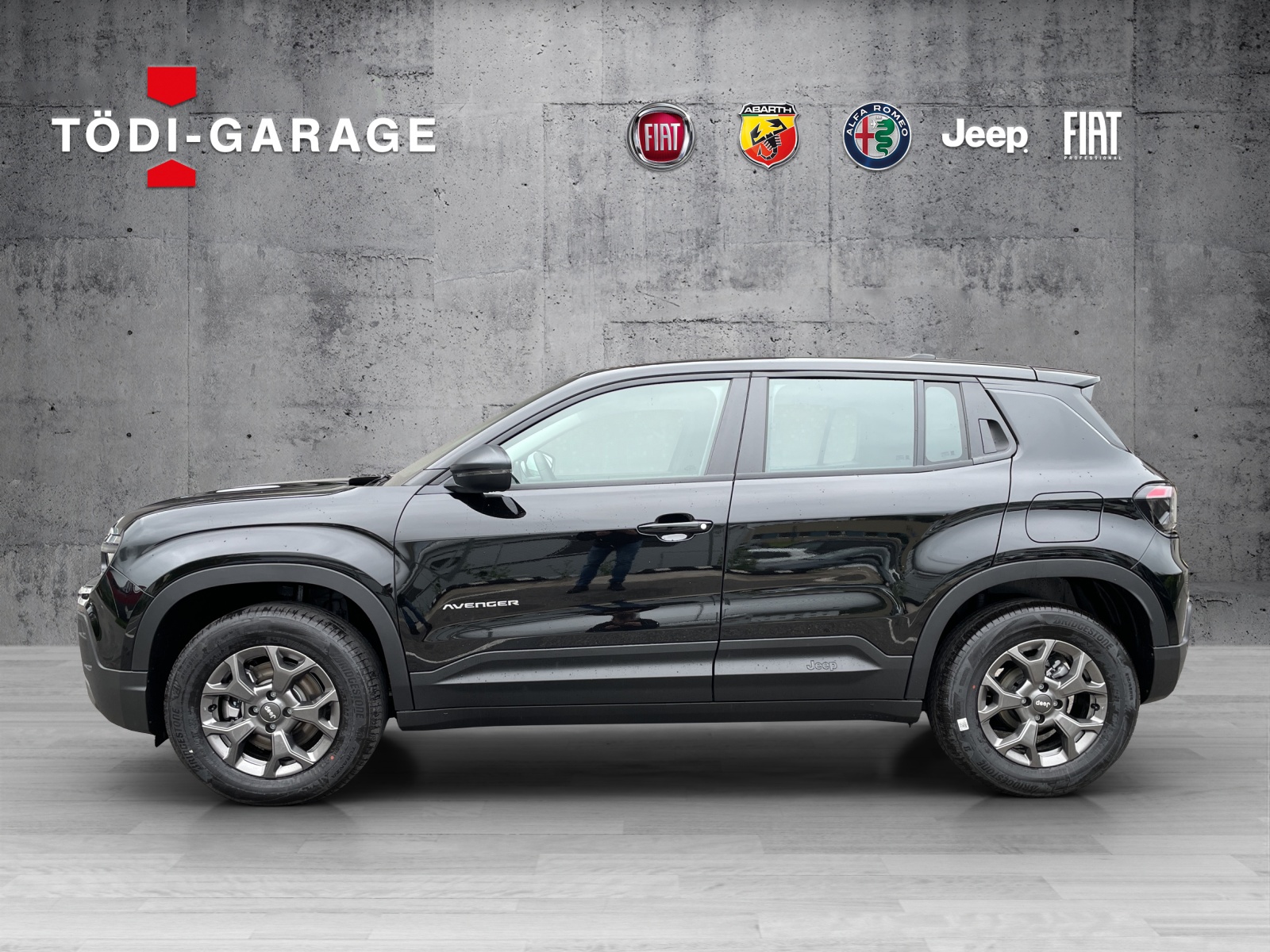 JEEP Avenger 1.2 MHEV Longitude Black Kite-image-2