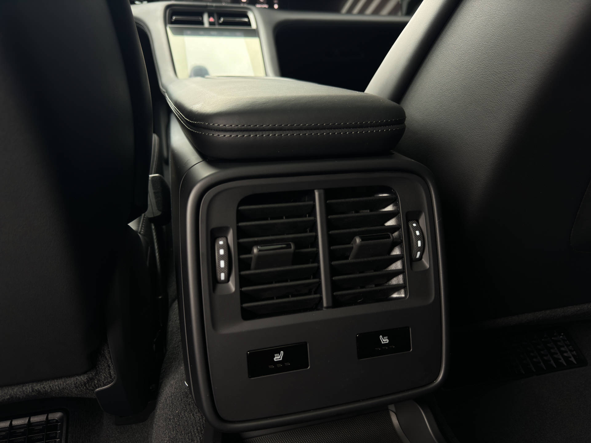 PORSCHE Taycan 4S Cross Turismo-image-11
