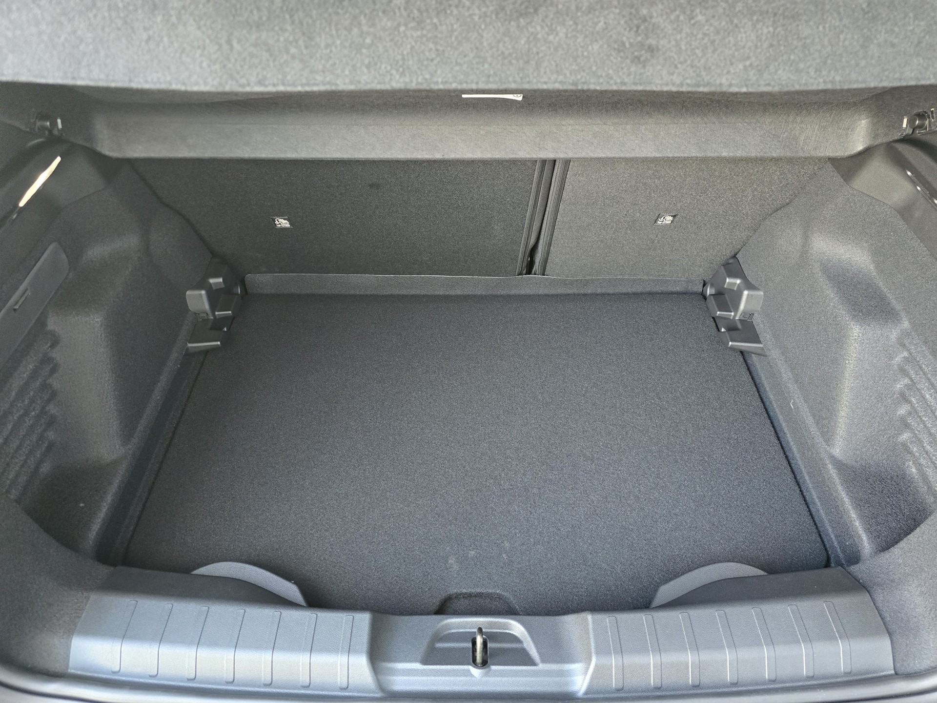 JEEP Avenger 54kWh Longitude Business-image-18