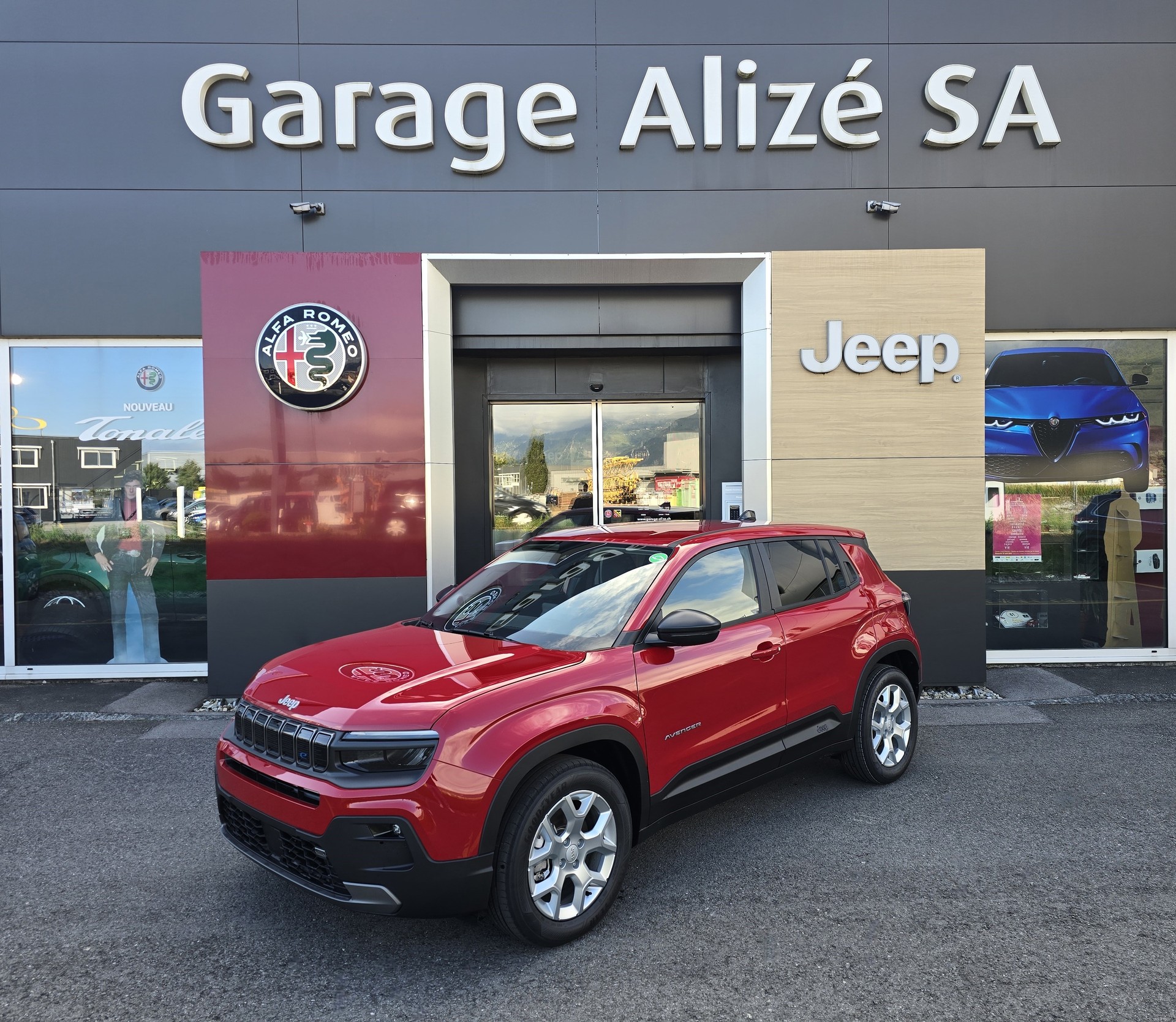 JEEP Avenger 54kWh Longitude Business-image-0