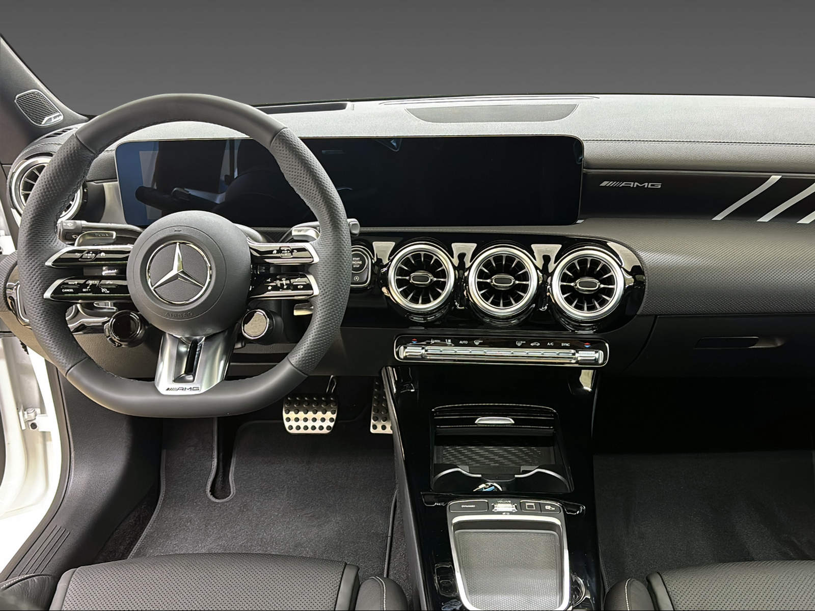 MERCEDES-BENZ CLA 35 AMG 4Matic 8G-DCT-image-9