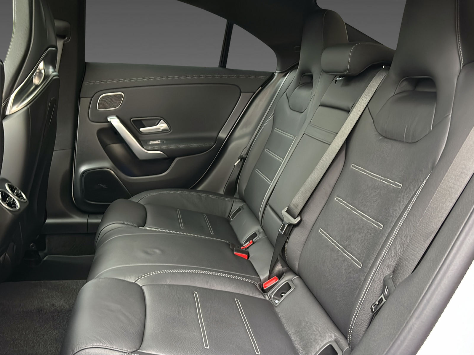 MERCEDES-BENZ CLA 35 AMG 4Matic 8G-DCT-image-10
