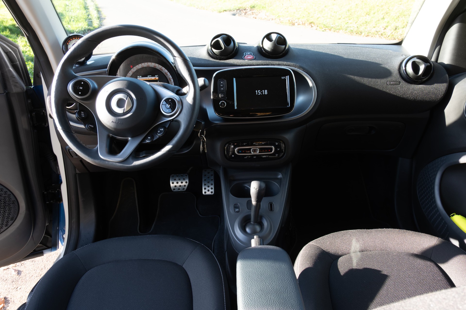SMART fortwo-image-3