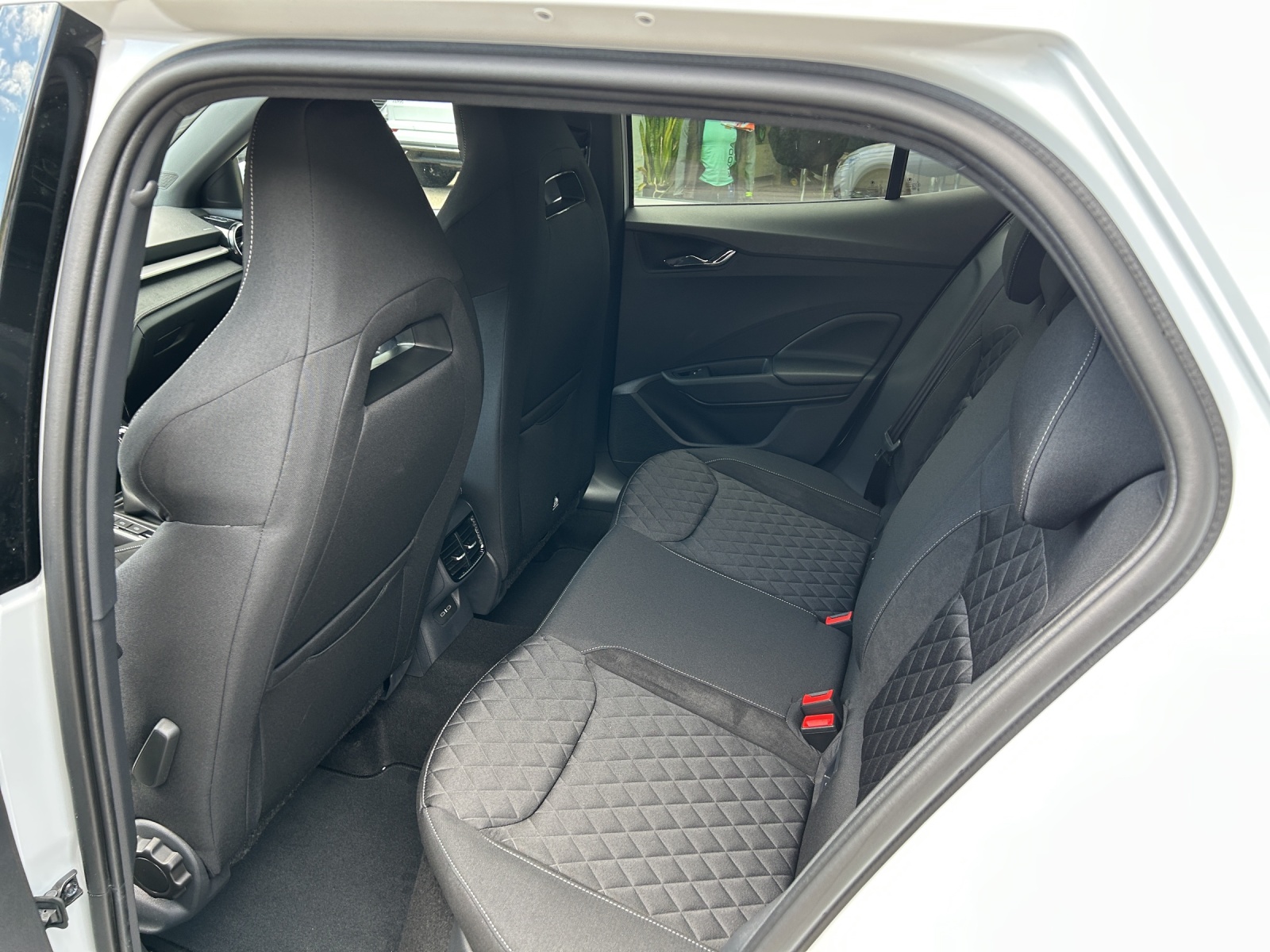 SKODA Fabia 1.0 TSI Dynamic DSG-image-10