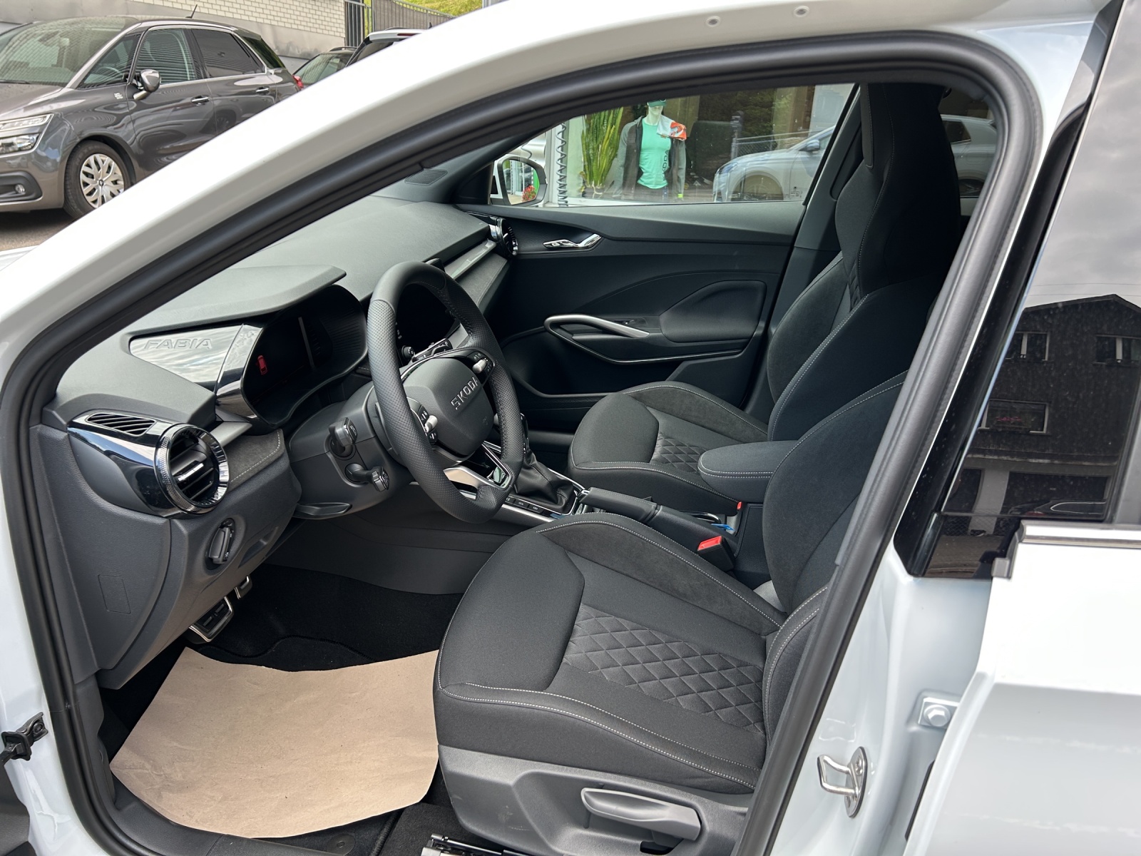 SKODA Fabia 1.0 TSI Dynamic DSG-image-7