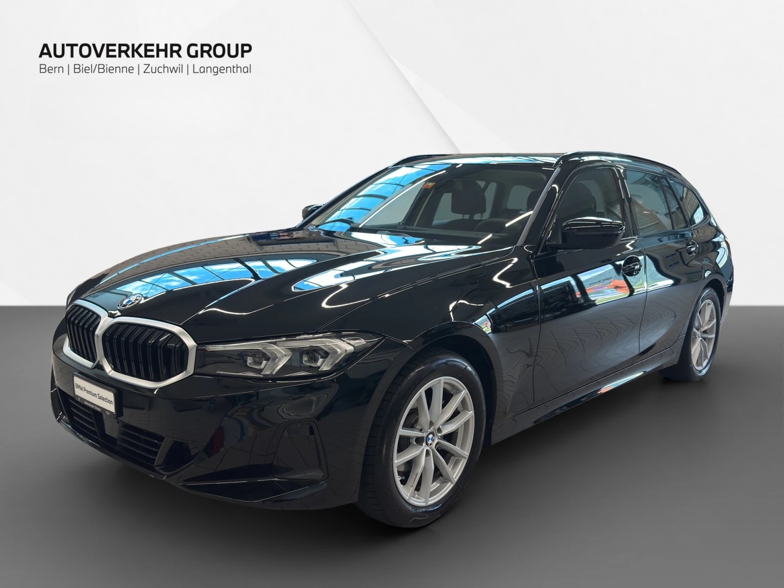 BMW 318i Touring-image-0