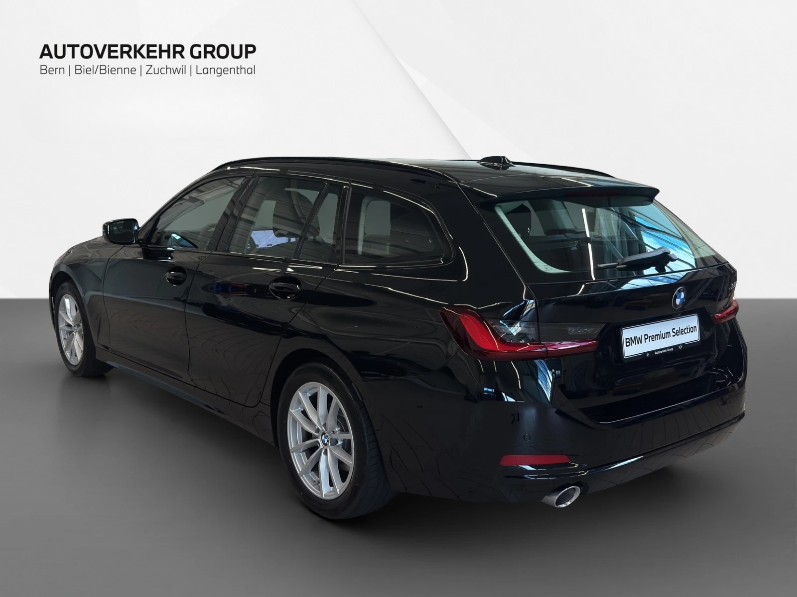 BMW 318i Touring-image-3