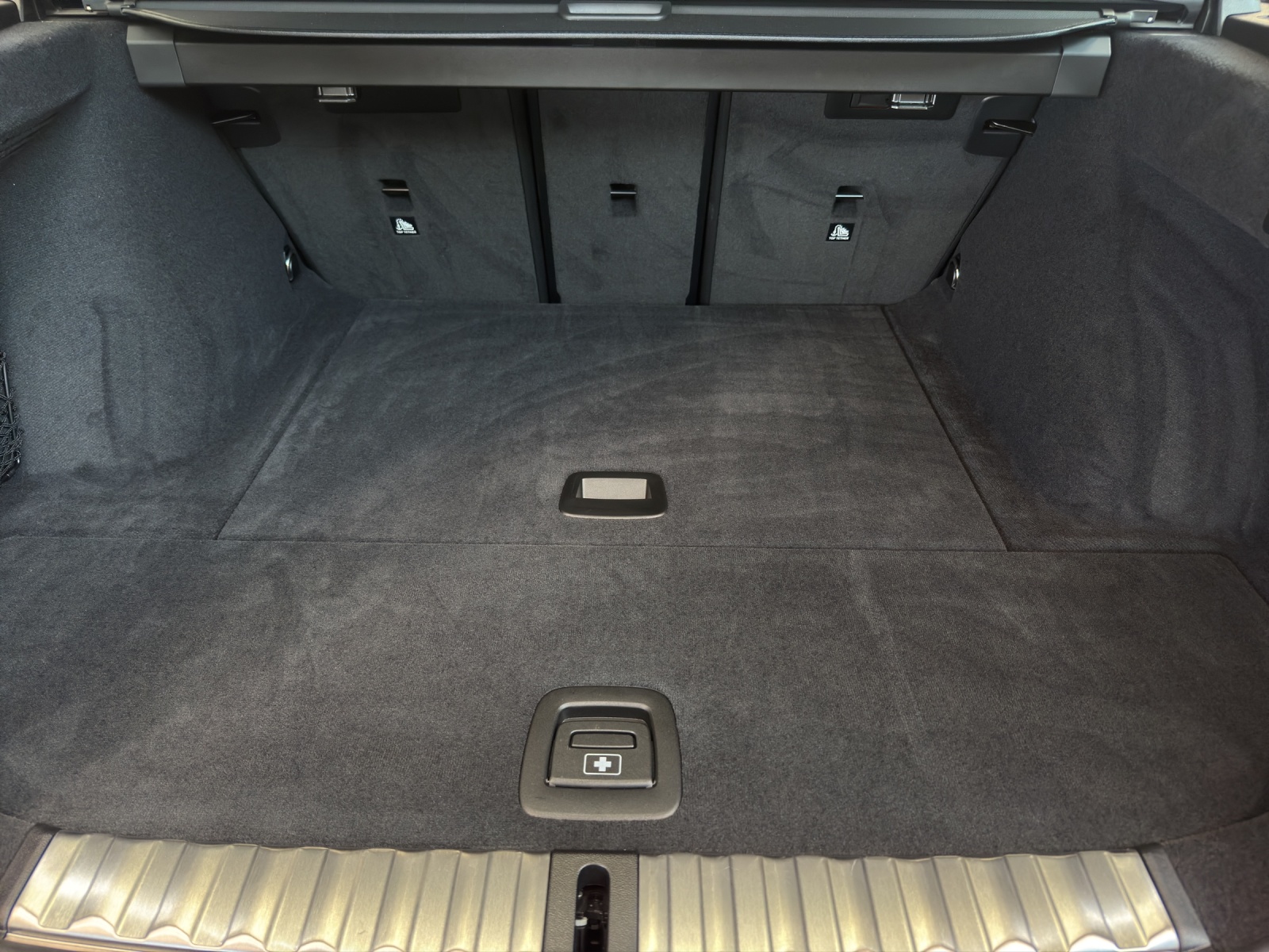 BMW 318i Touring-image-14