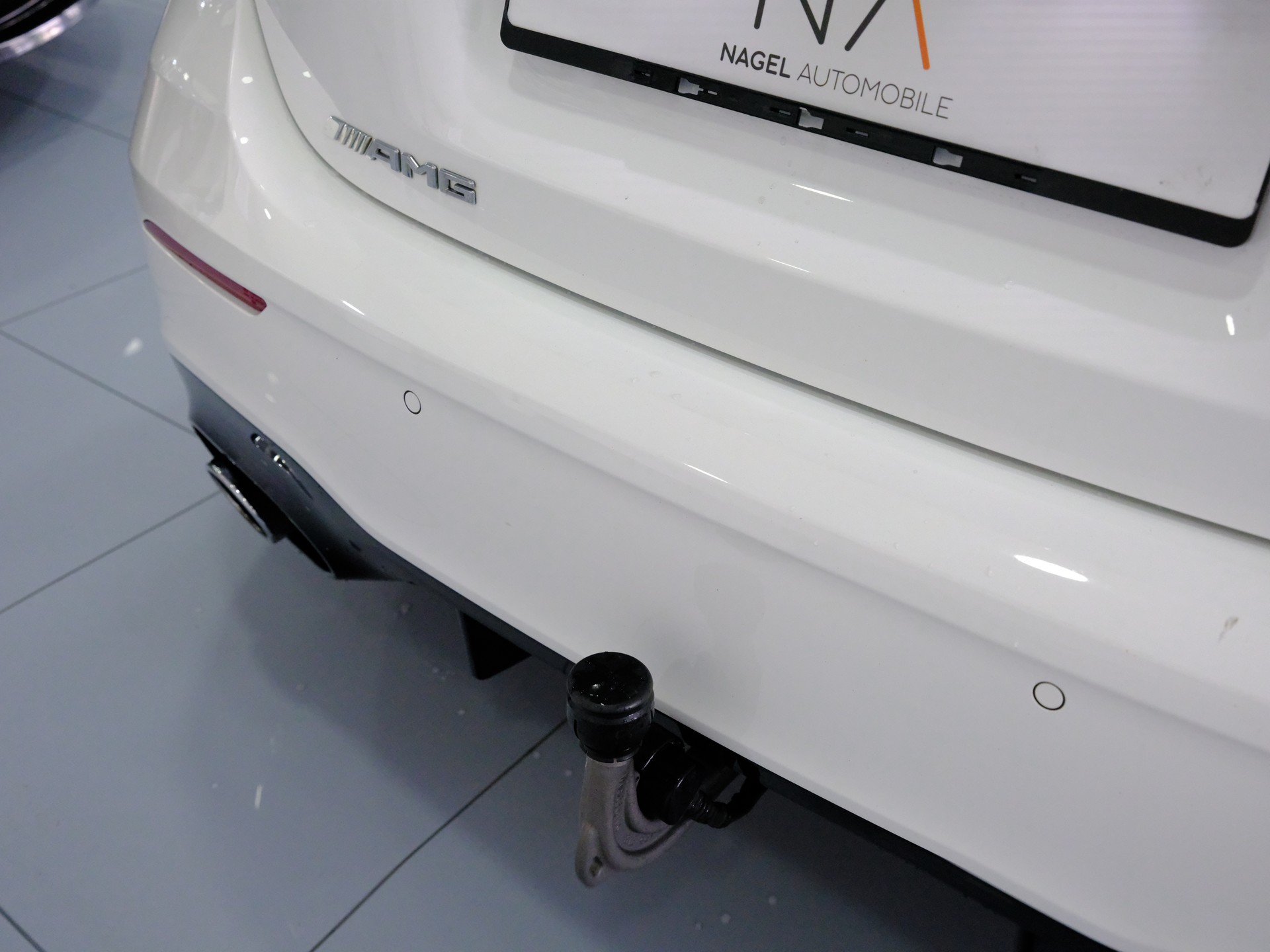 MERCEDES-BENZ A 35 AMG 4Matic Speedshift-image-9