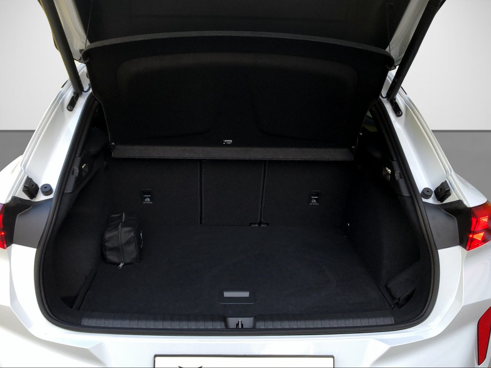 CUPRA Terramar 2.0 TSI VZ 4Drive DSG-image-6