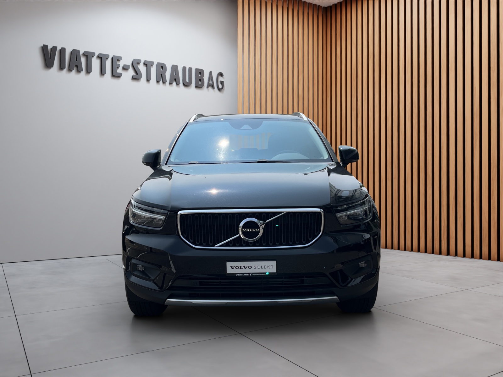 VOLVO XC40 1.5 T2 Xcite-image-1