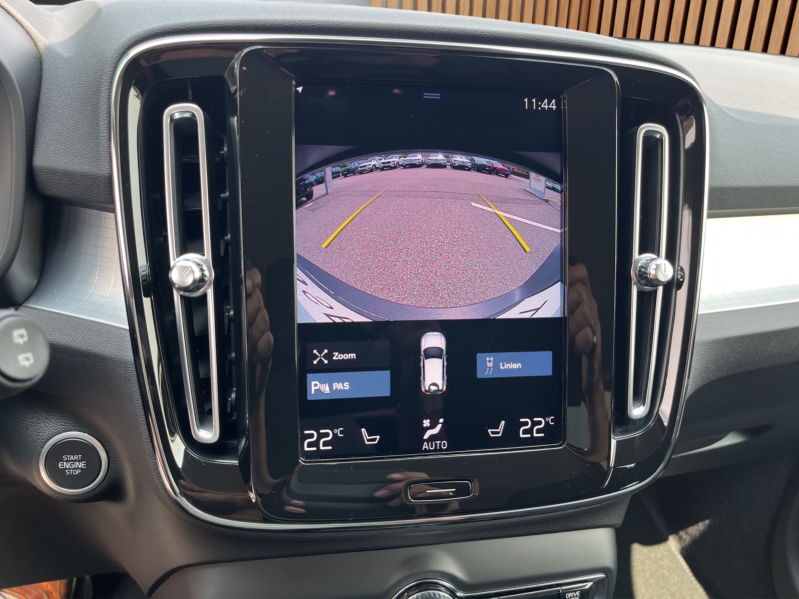 VOLVO XC40 1.5 T2 Xcite-image-14
