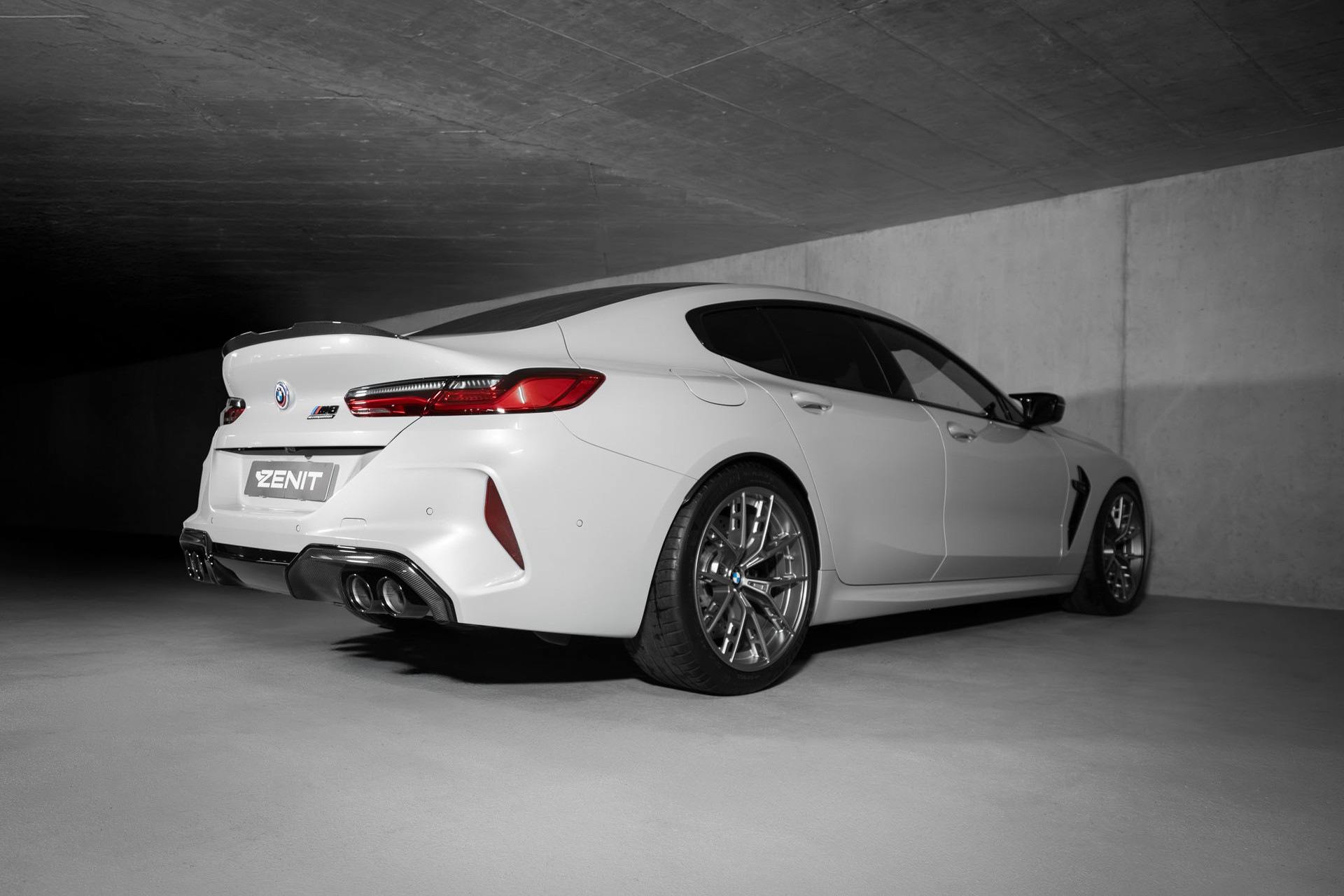BMW M8 xDrive M Competition Edition PIT-LANE No. 01/10 Steptronic-image-4