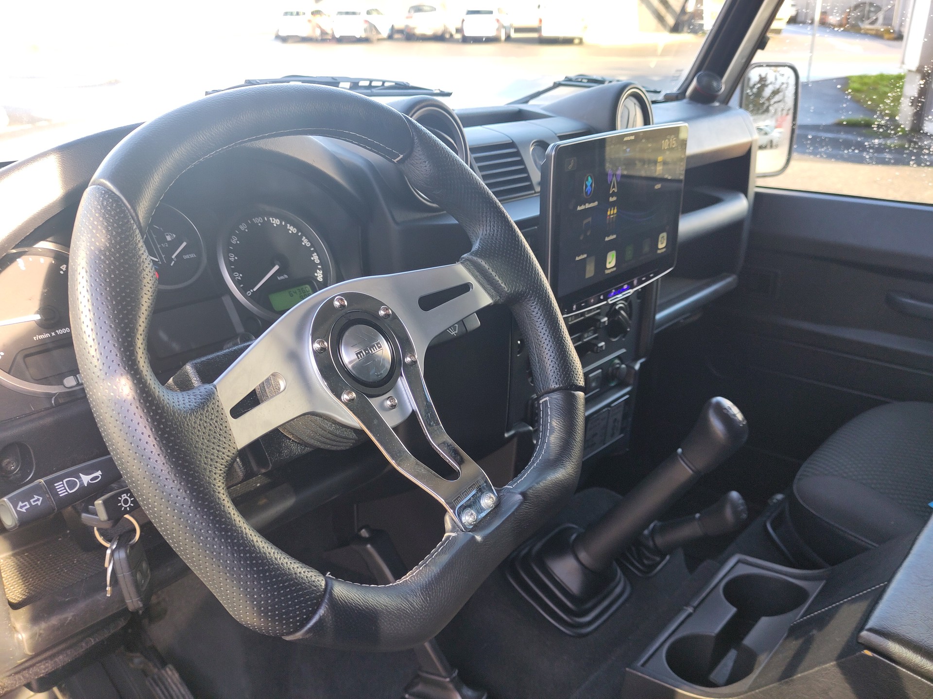 LAND ROVER Defender 110 2.2 TD4 Station Wagon-image-4