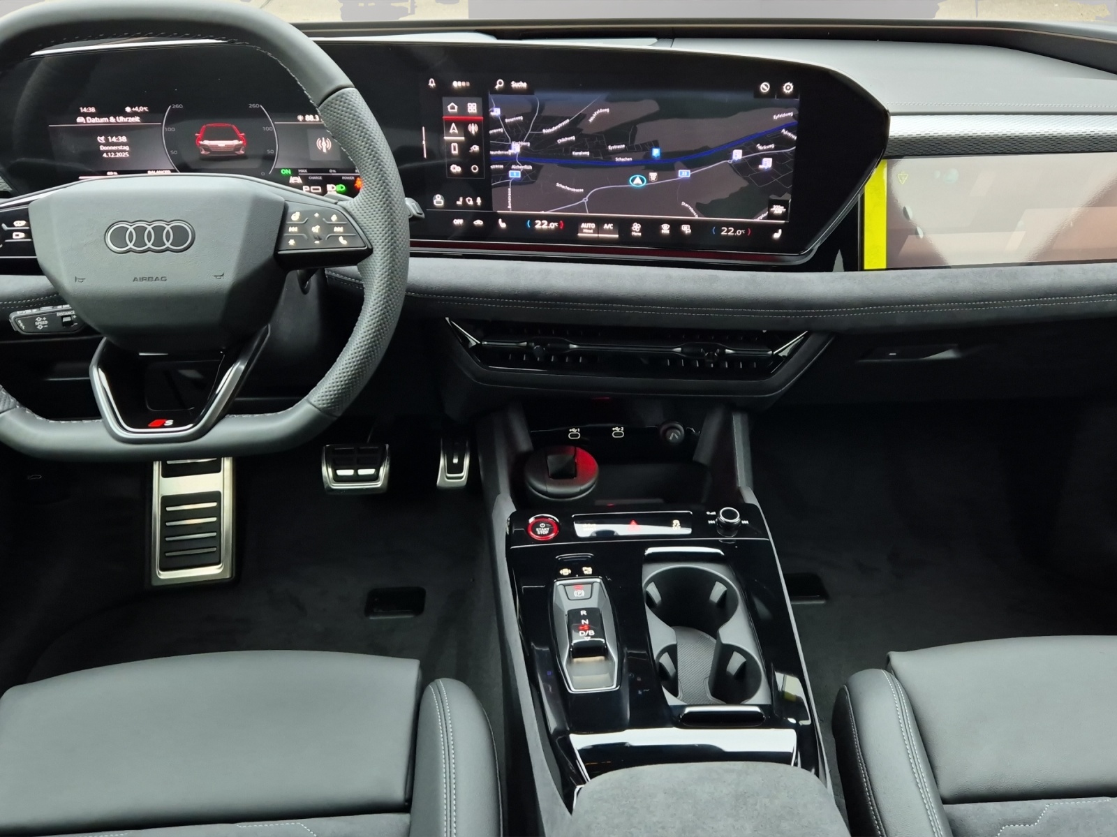 AUDI A6 Avant e-tron quattro-image-7