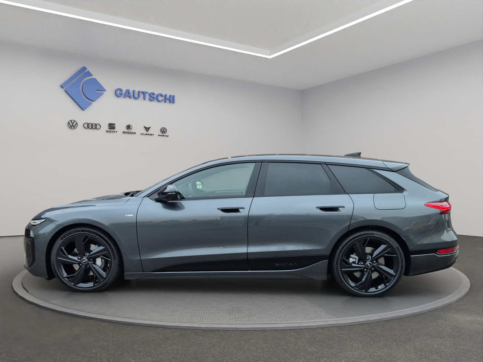 AUDI A6 Avant e-tron quattro-image-1