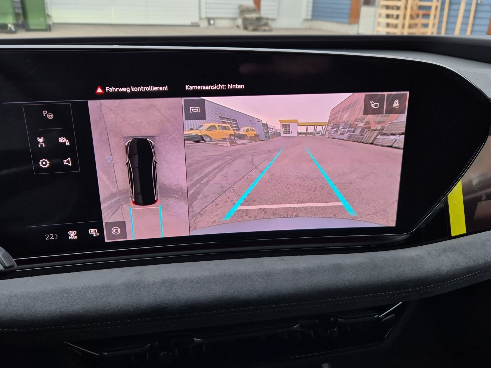 AUDI A6 Avant e-tron quattro-image-12