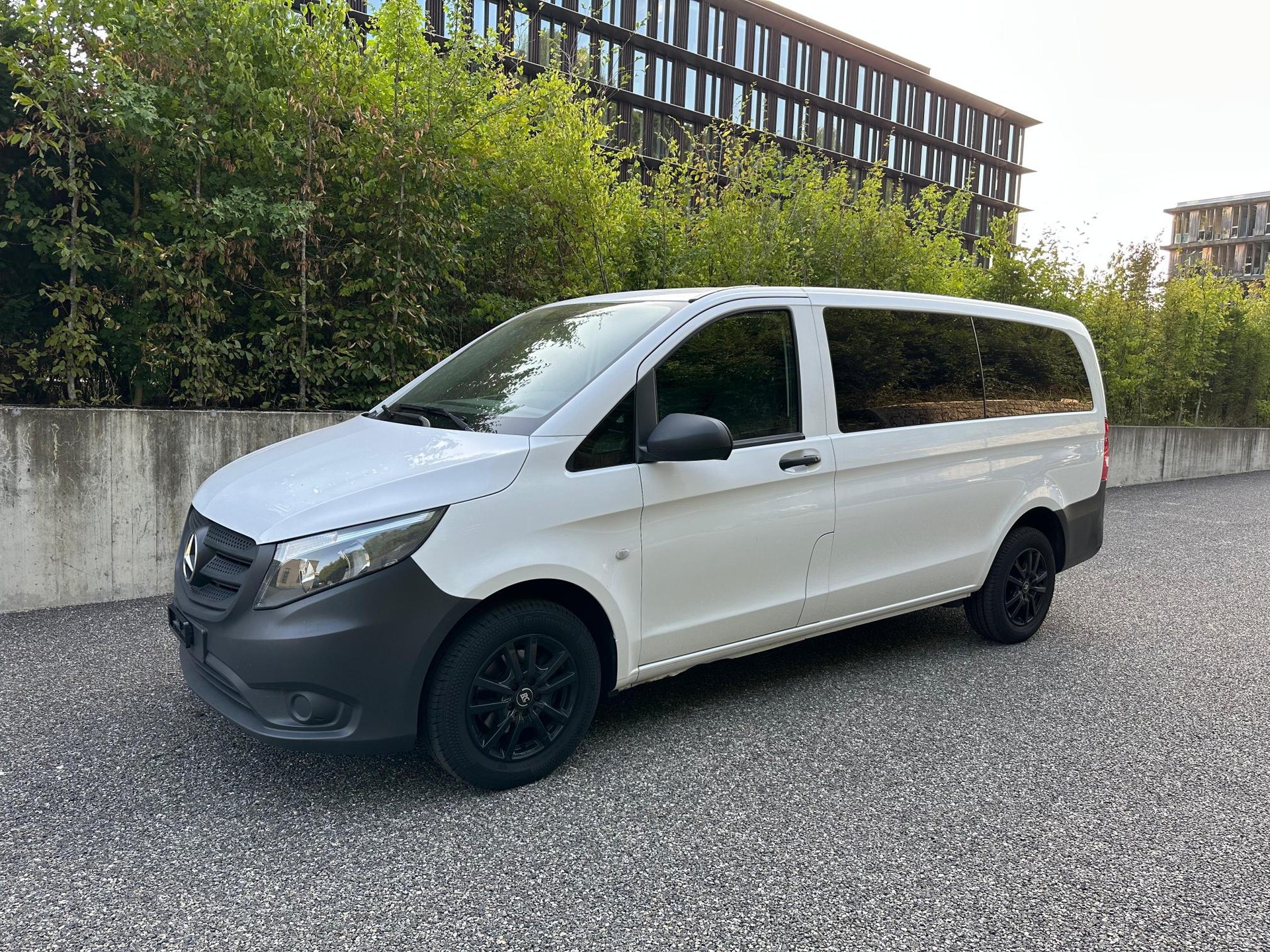 MERCEDES-BENZ VITO-image-2