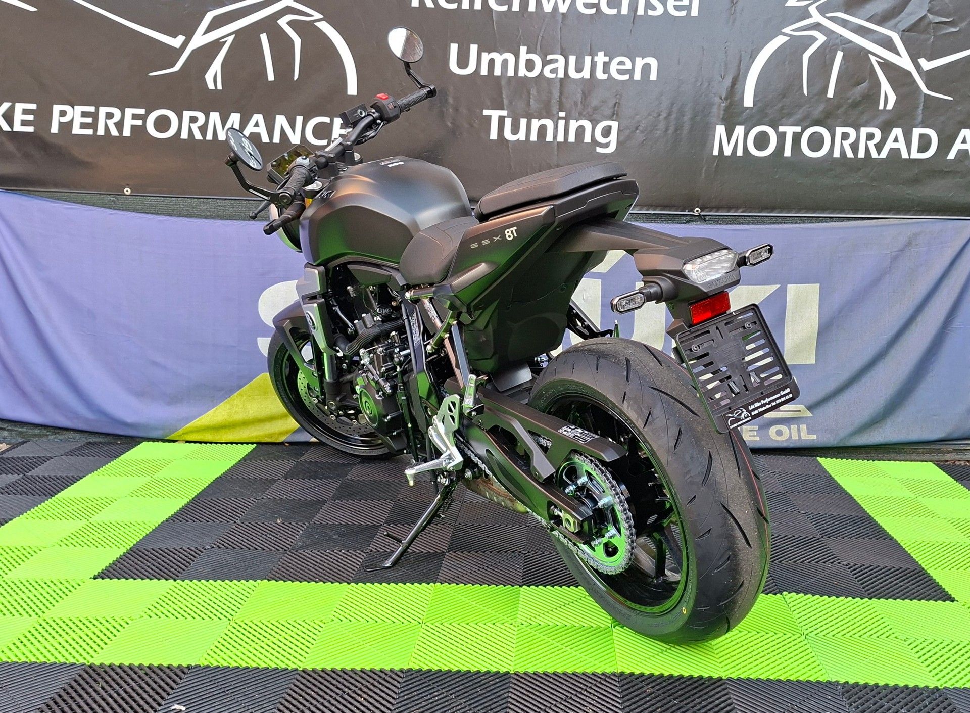 SUZUKI GSX 8T-image-4