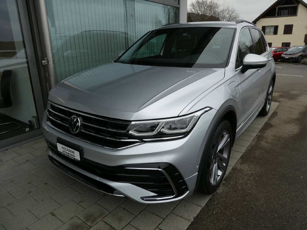 VW Tiguan 1.4 TSI PHEV R-Line SELECTION DSG-image-1