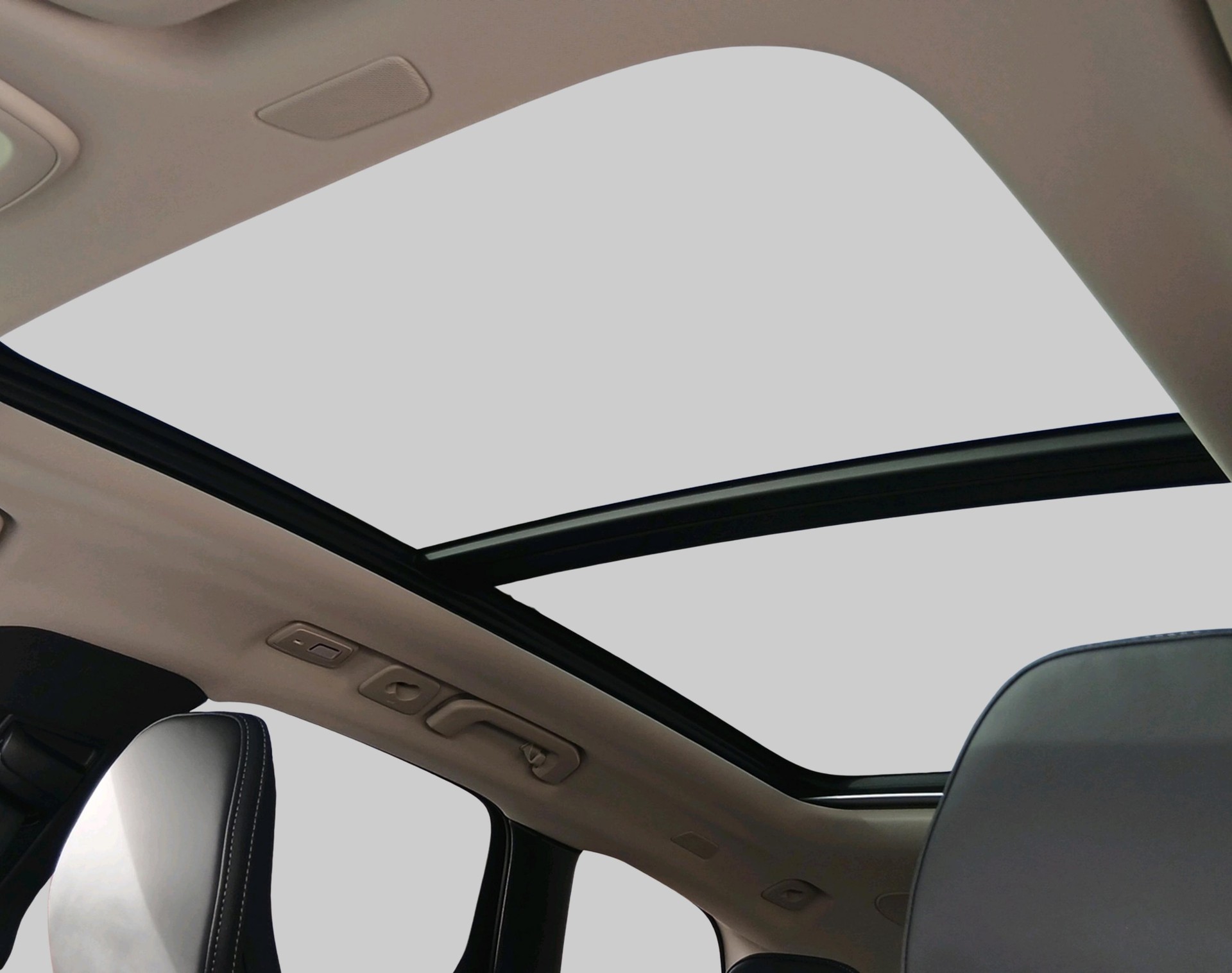 VOLVO XC60 2.0 T8 TE Ultra Dark eAWD-image-15
