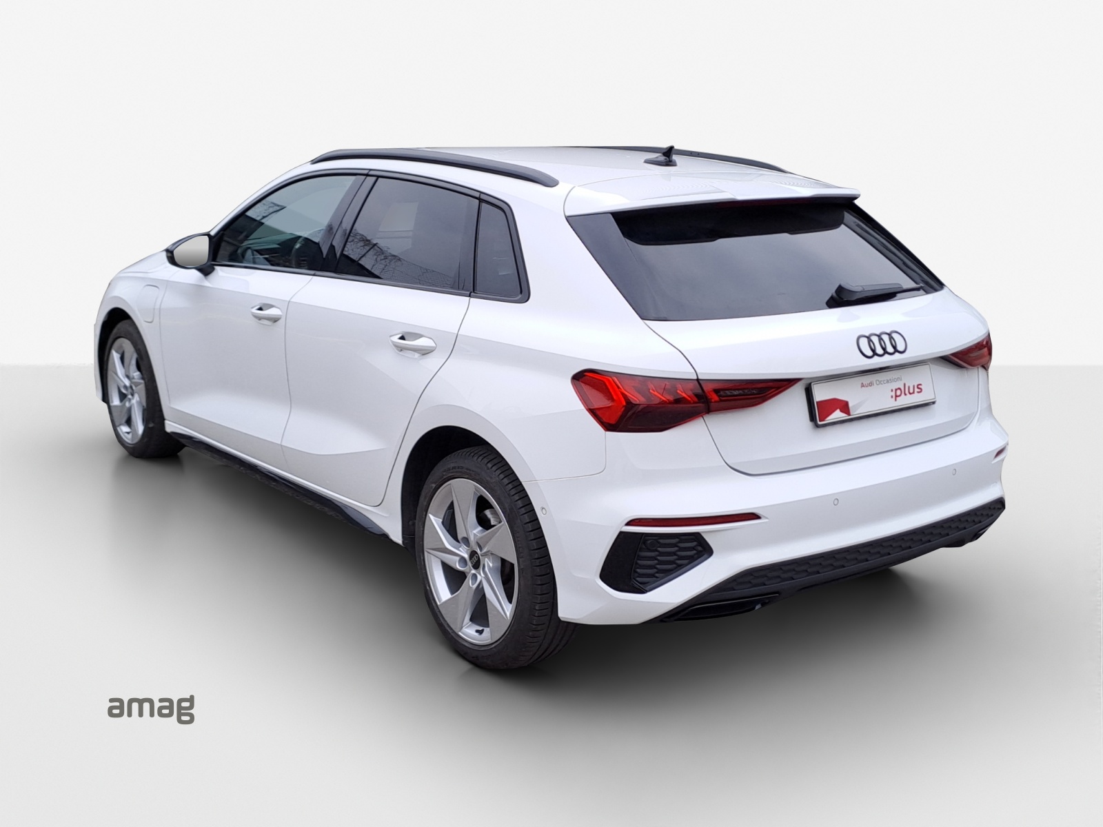 AUDI A3 Sportback 40 TFSI e S line Attraction S-tronic-image-3