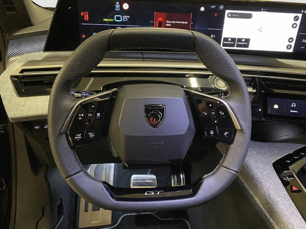 PEUGEOT 5008 1.6 PHEV GT-image-7