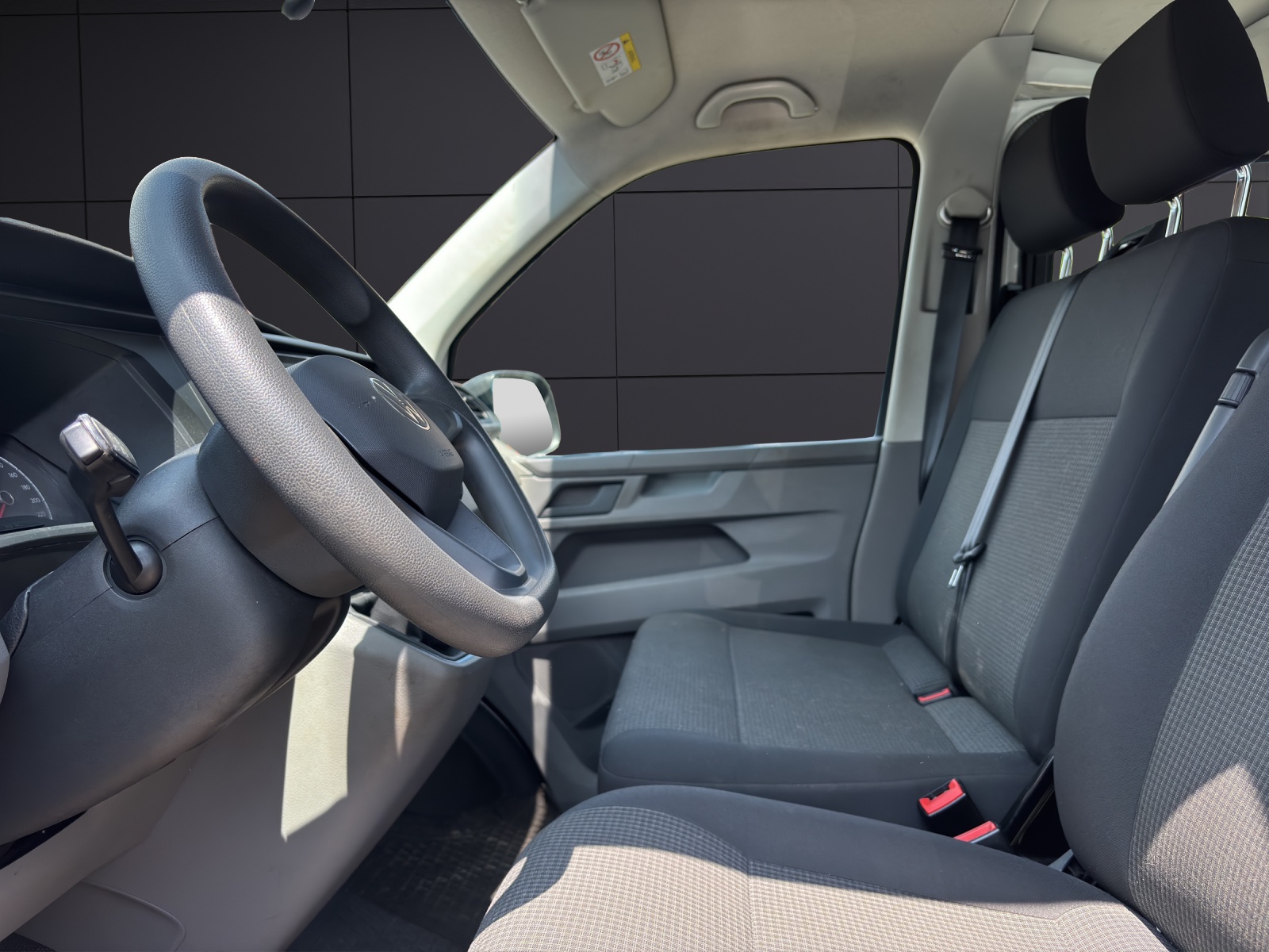 VW T6.1 2.0 TDI-image-12